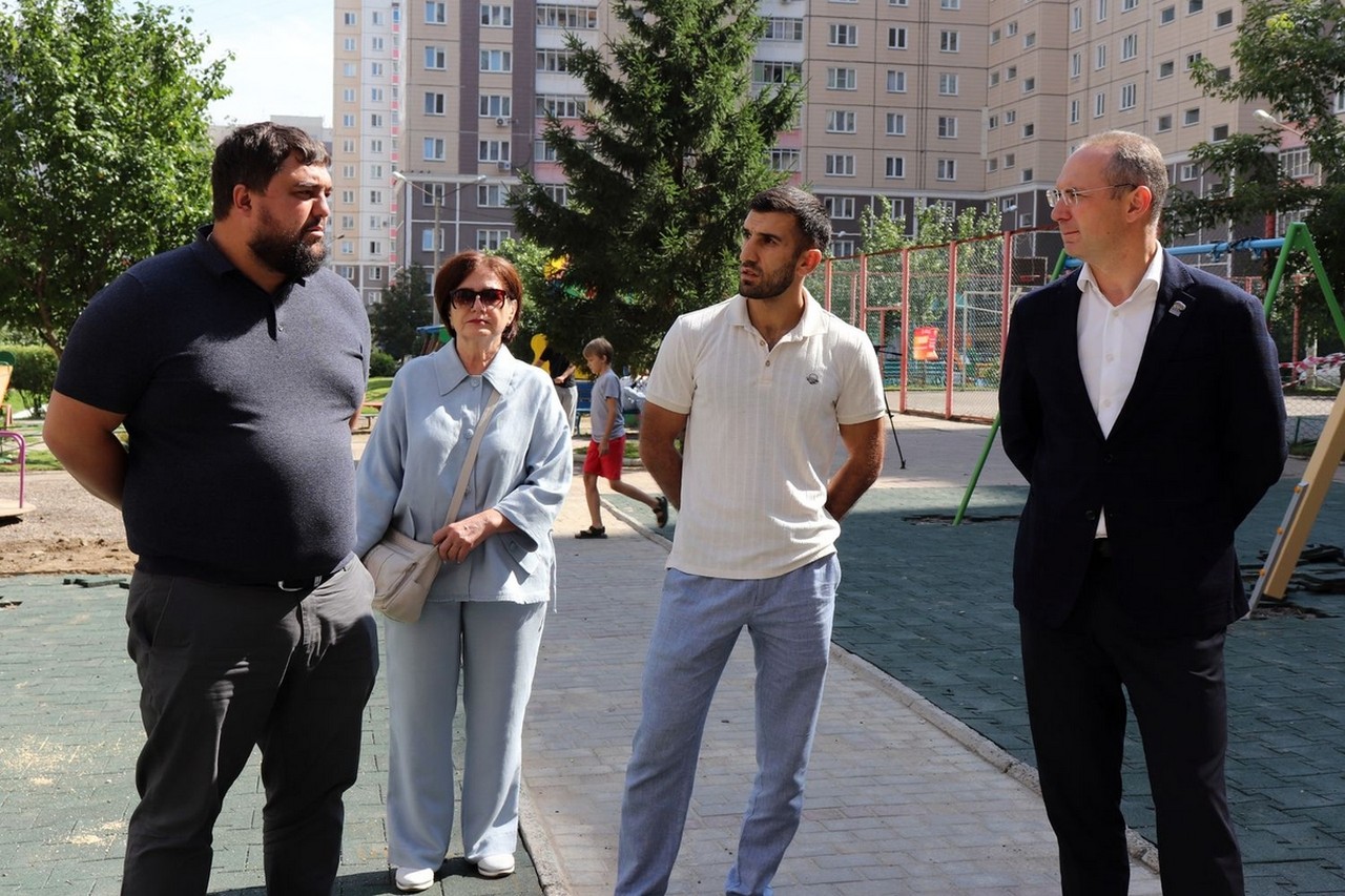 В Красноярске завершается благоустройство дворов