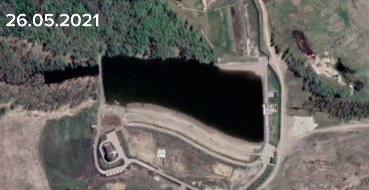 Пруд после благоустройства территории