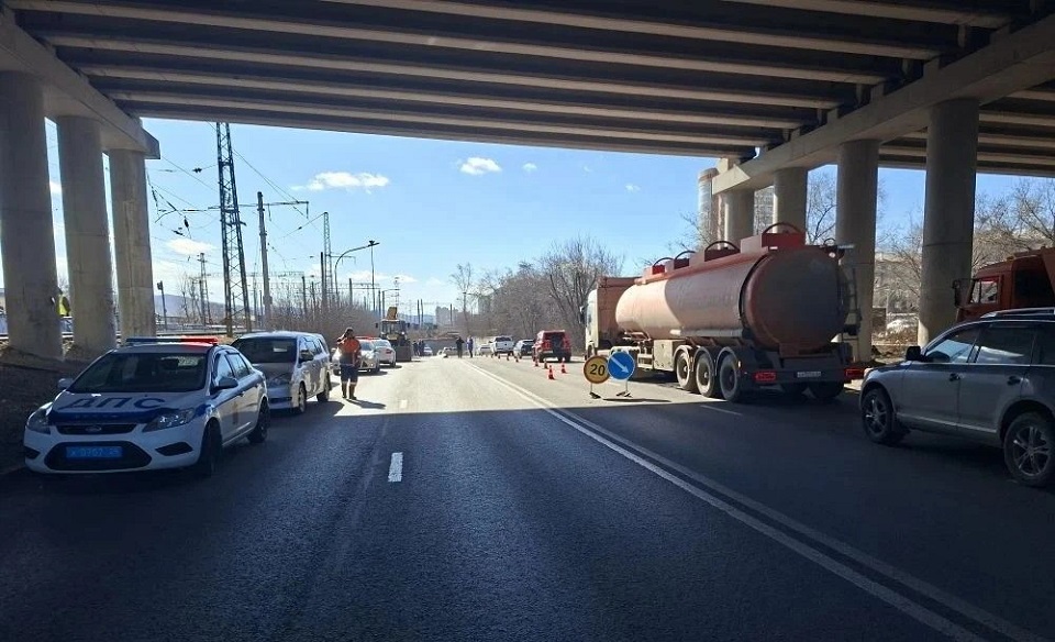 Провал на Семафорной