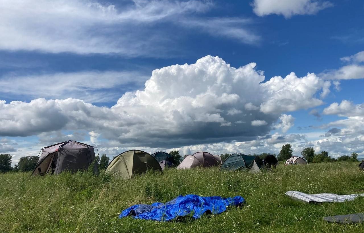 Палаточный городок, часть