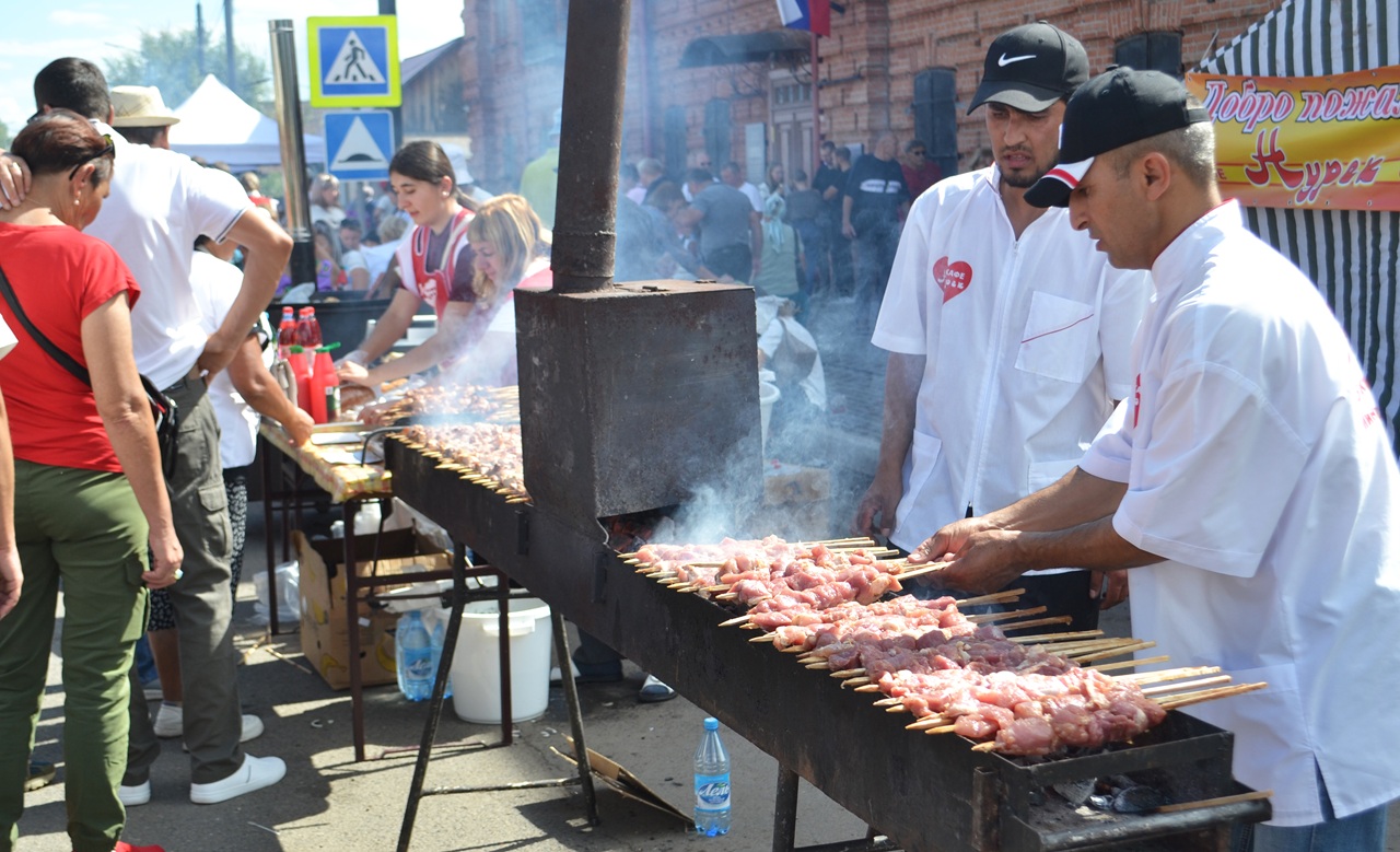 шашлык, День помидора