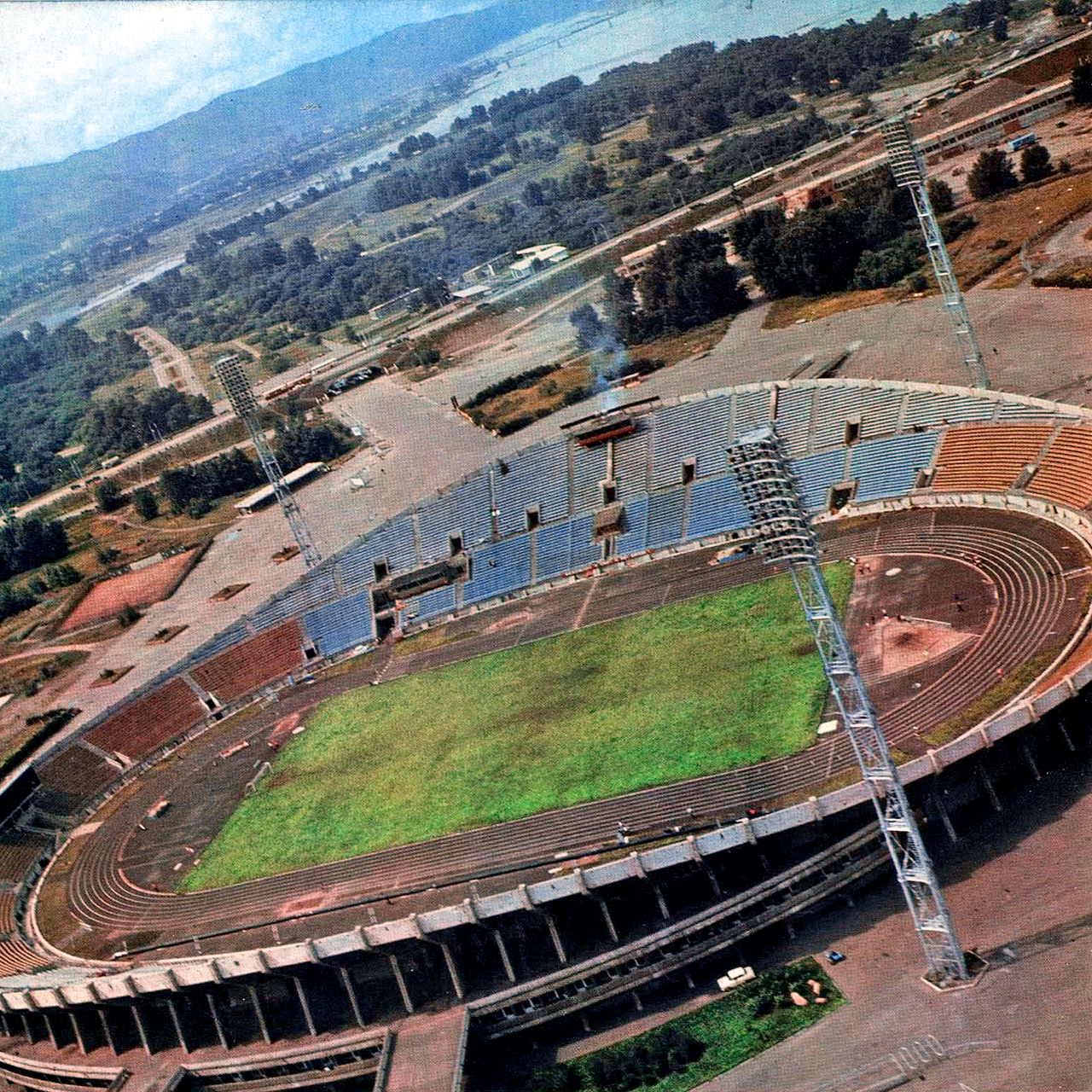 Чаша Центрального стадиона Красноярска, 1970-е