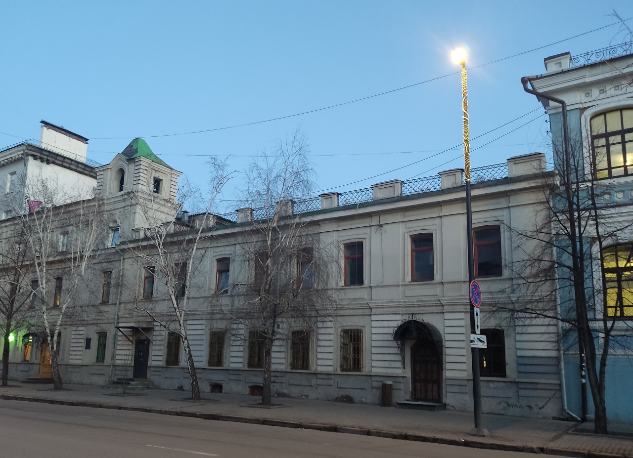 Здание на Мира, 37