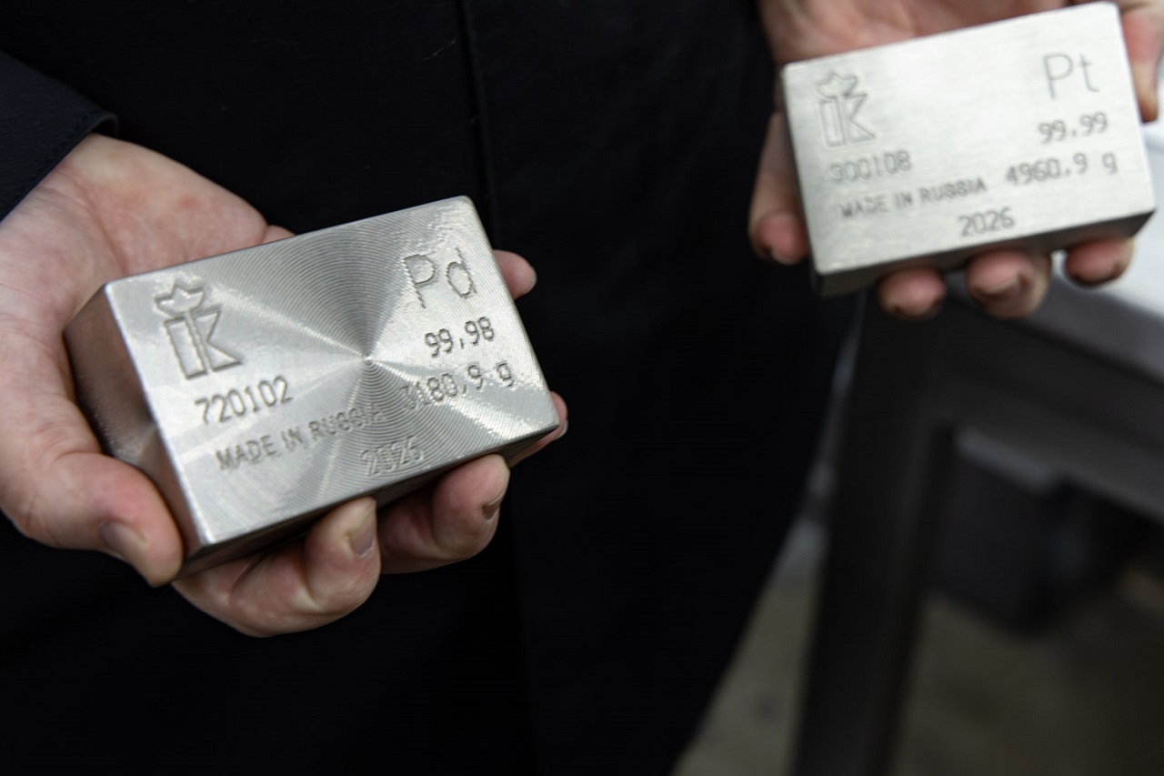 Продукция завода Красцветмет, цветные и драгоценные металлы