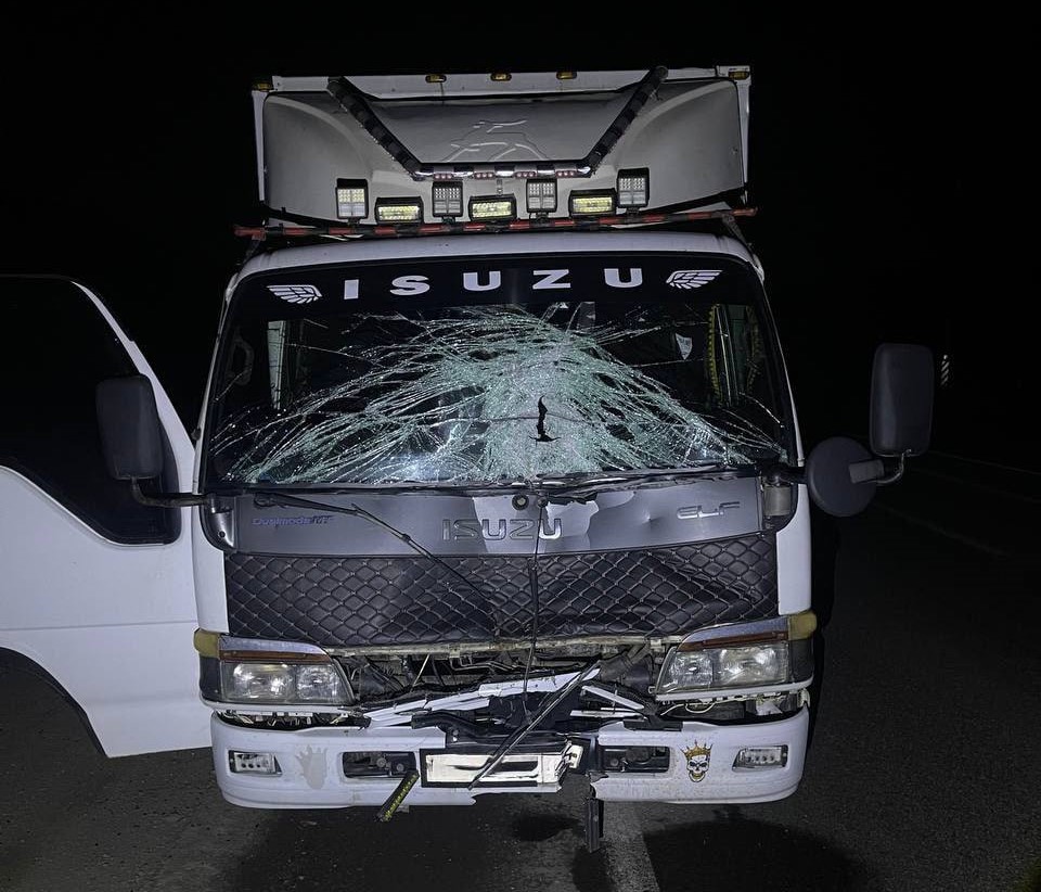 Грузовик на месте ДТП