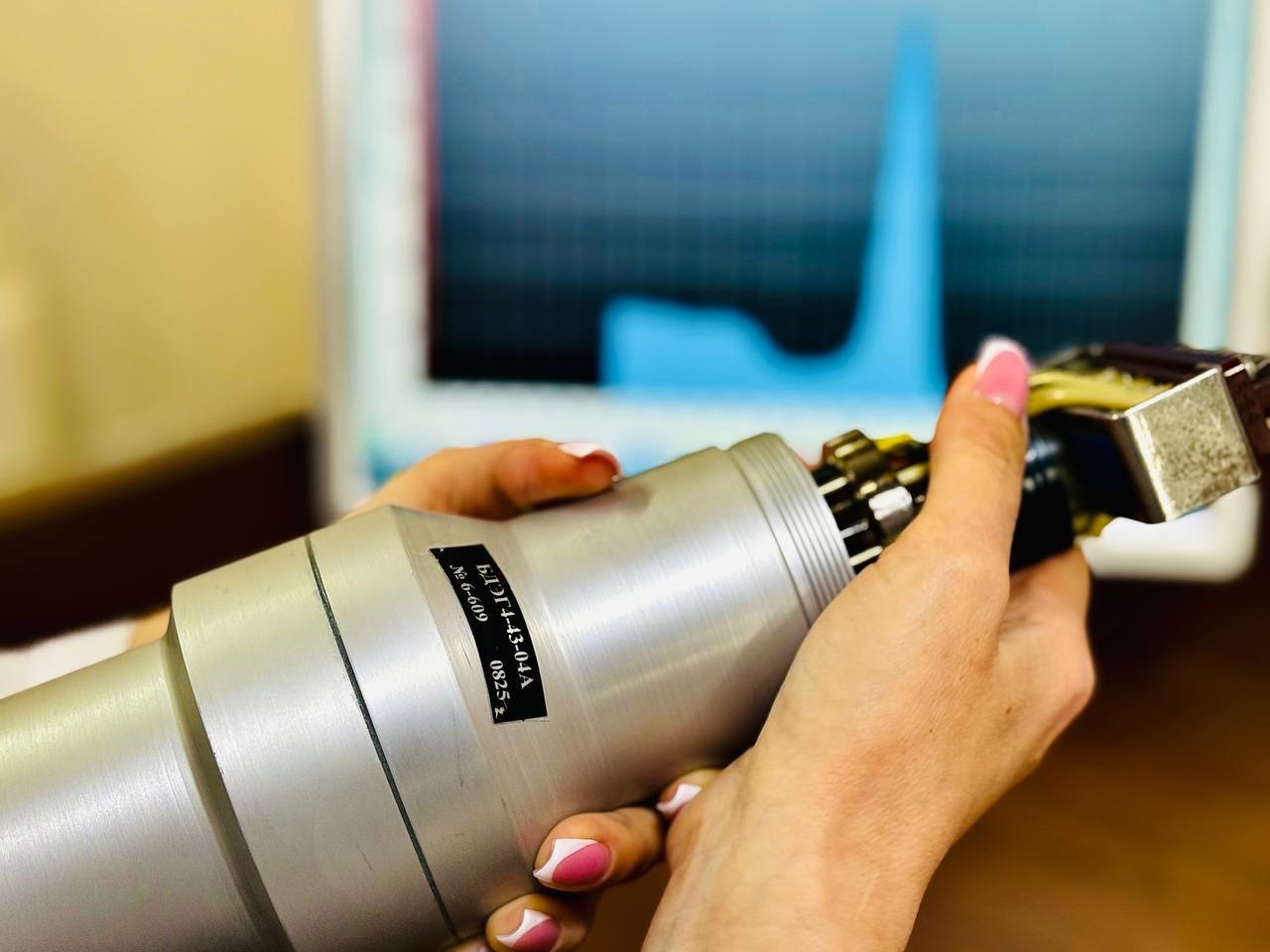 Сцинилляционный детектор с фотоэлектронным умножителем – образец продукции «Кристалла»