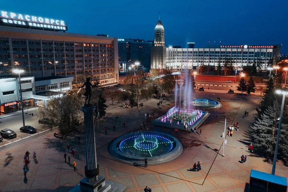 Театральная площадь в Красноярске