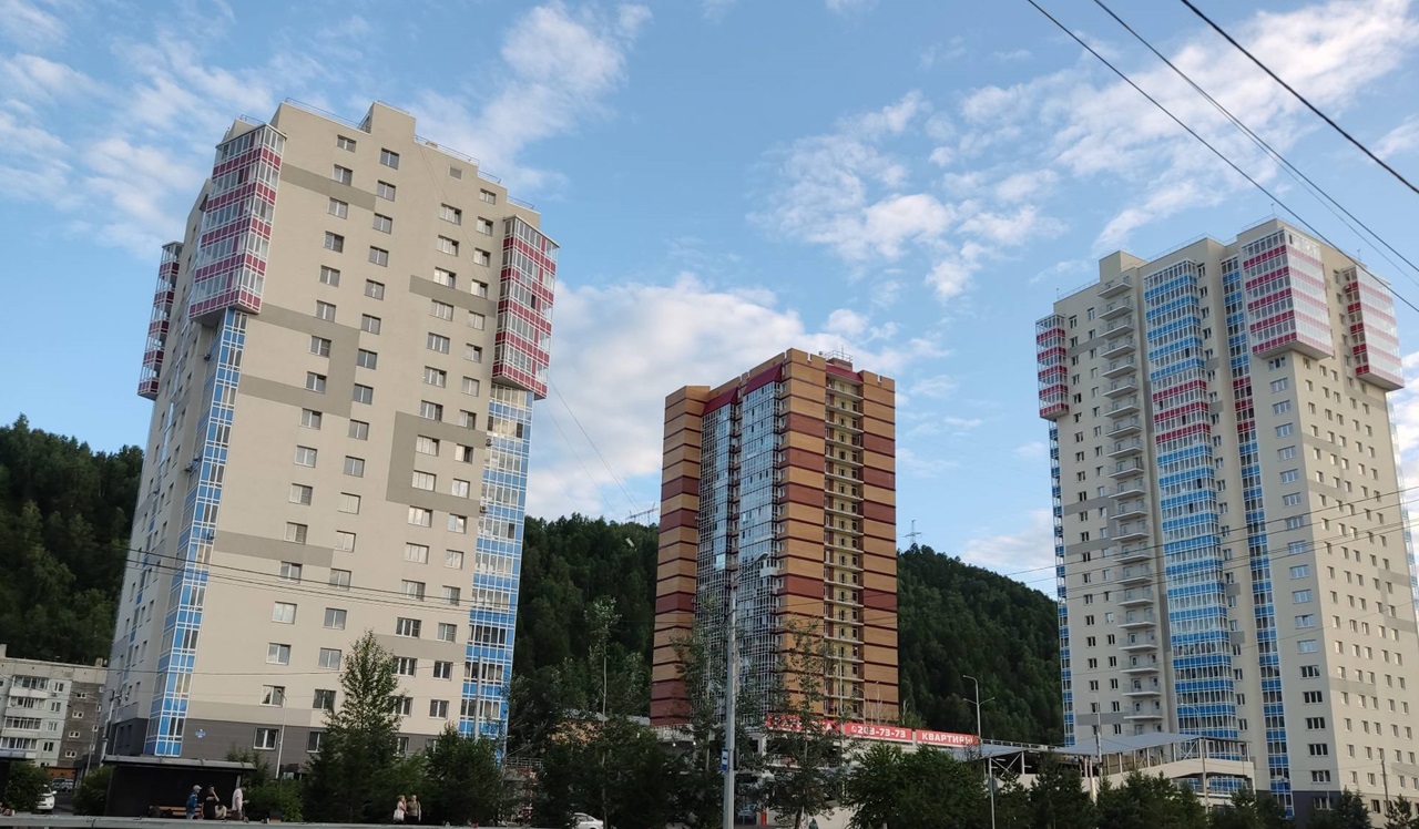 Жилые дома на Свердловской