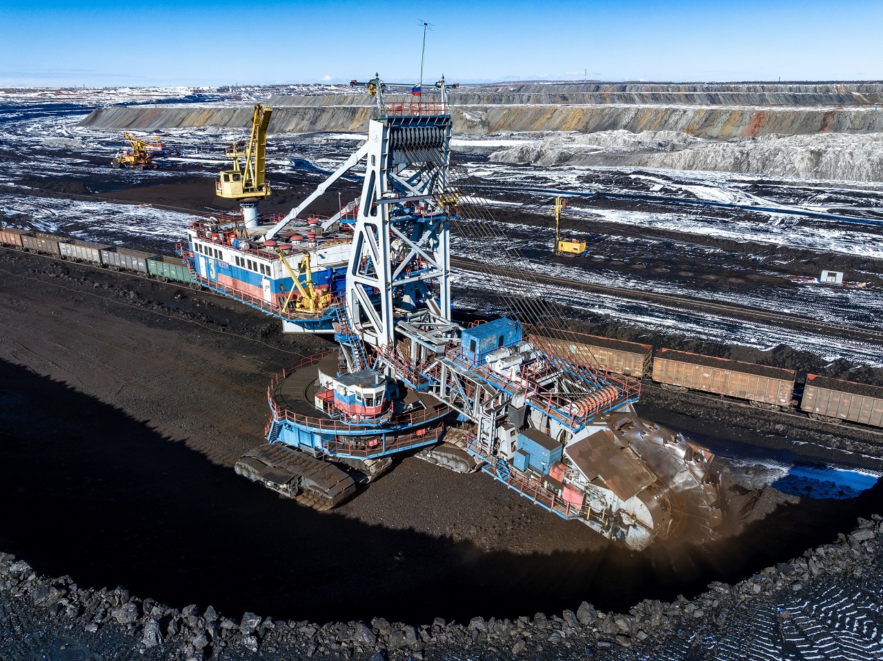 Добыча угля зимой