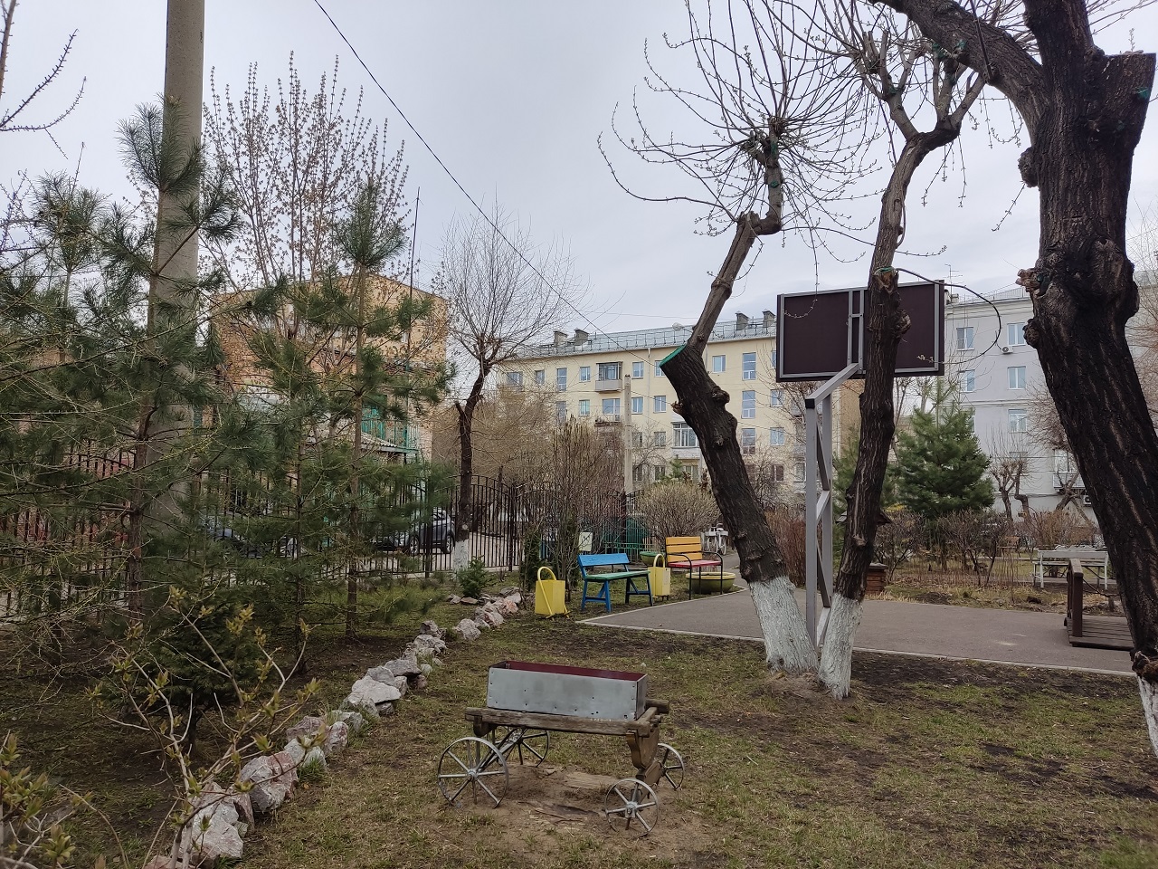 Красноярск, обычный двор