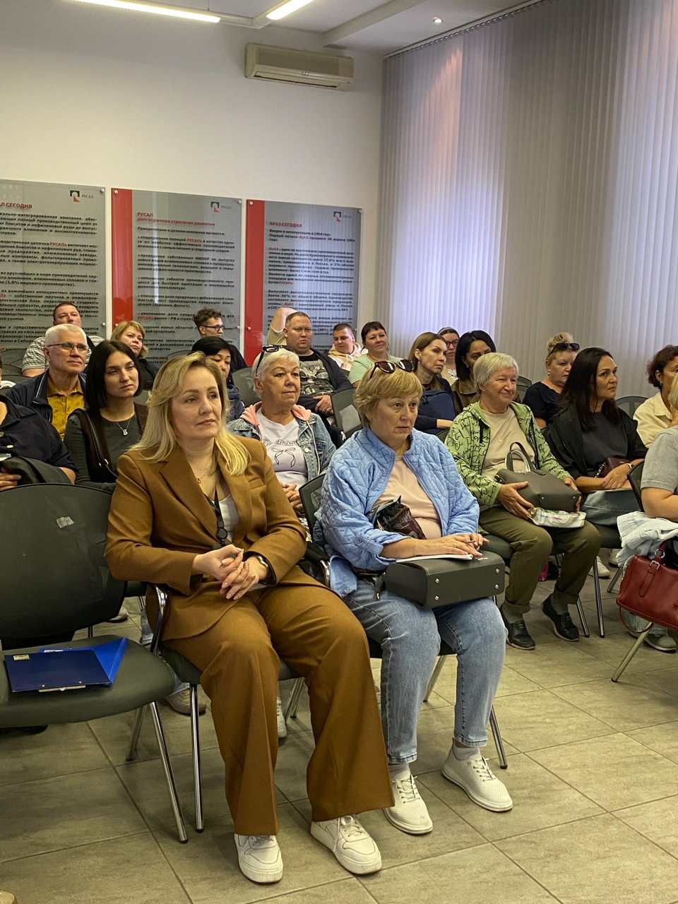 Преподаватели учебных заведений прошли стажировку на площадке КрАЗа