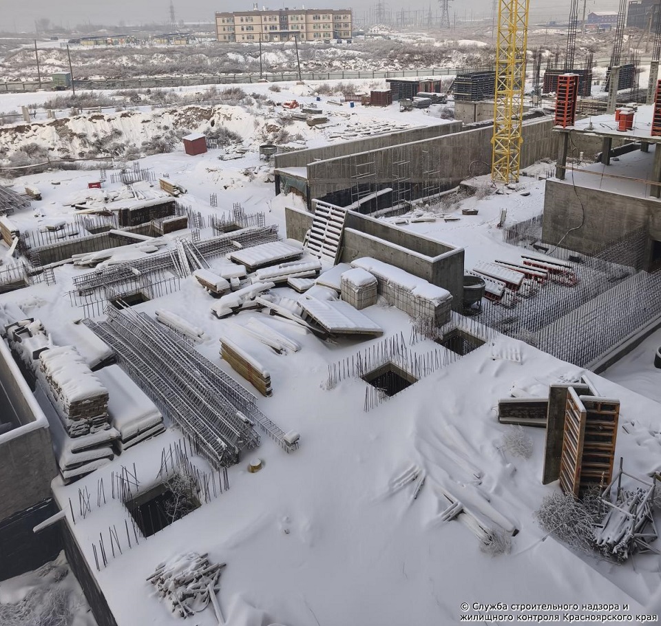 Стройплощадка больницы на 23 января