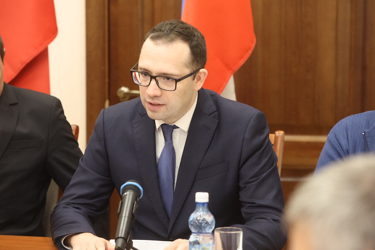 Депутат Владислав Зырянов