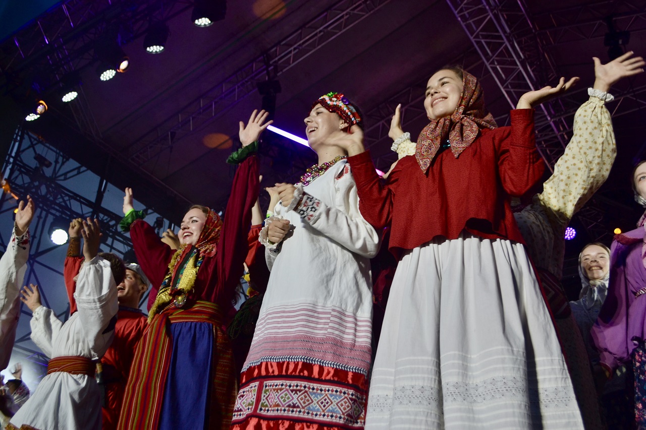 В Шушенском отгремел «МИР Сибири»: что завлекло на фестиваль 90 000 человек