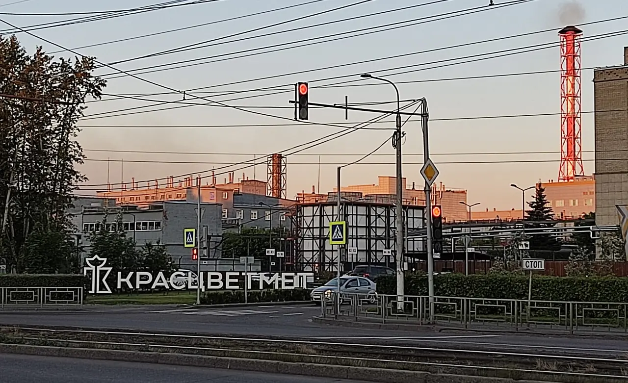 Красцветмет напротив нового ЖК