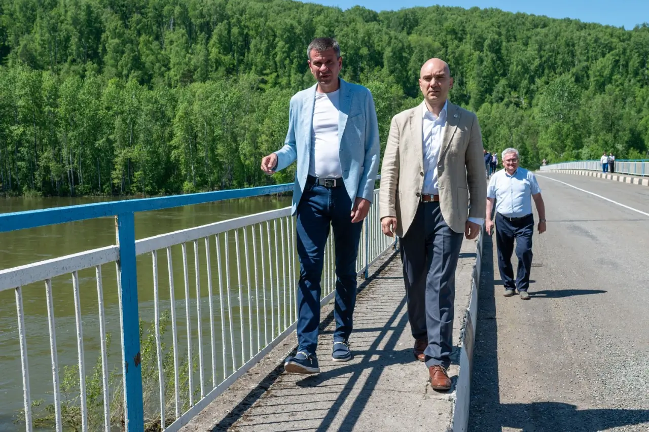 Депутаты Андрей Новак и Егор Васильев