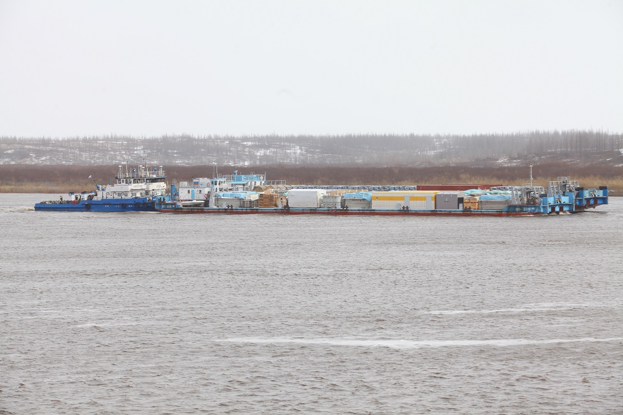 Баржа на Хете