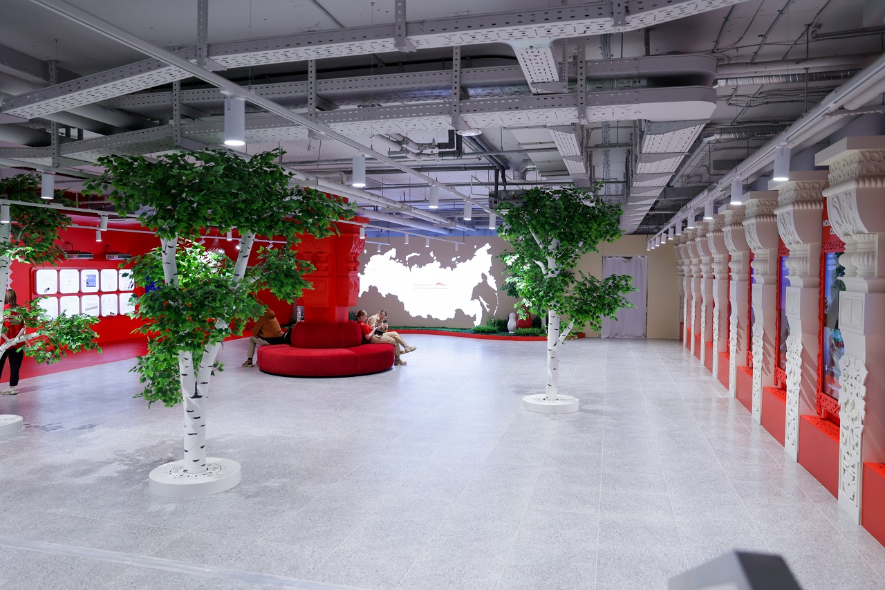 В национальном центре "Россия"