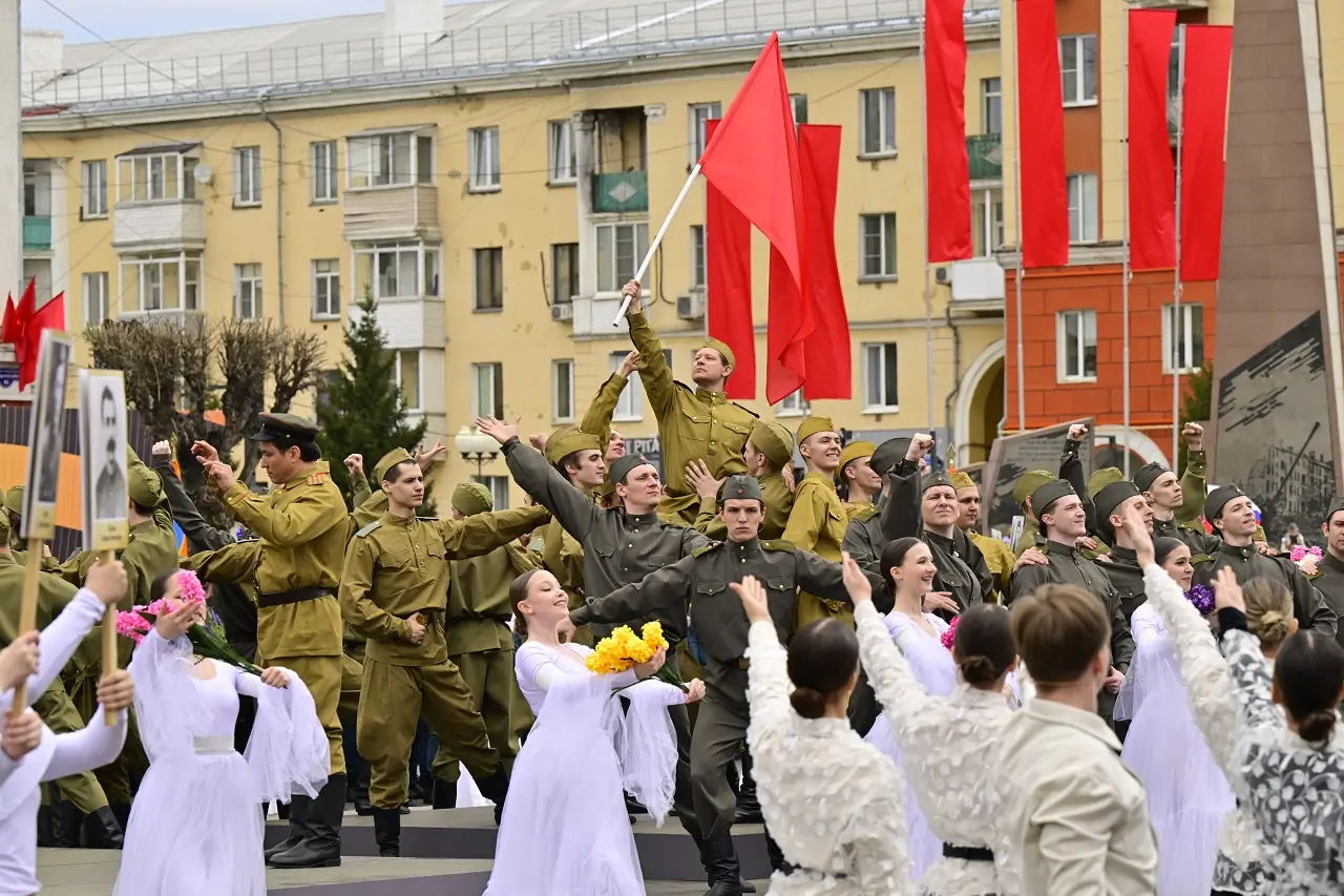 Театрализованное представление в День Победы