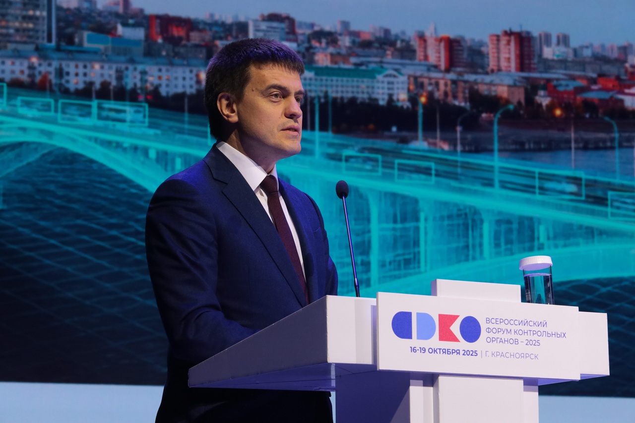 Котюков на форуме контролеров