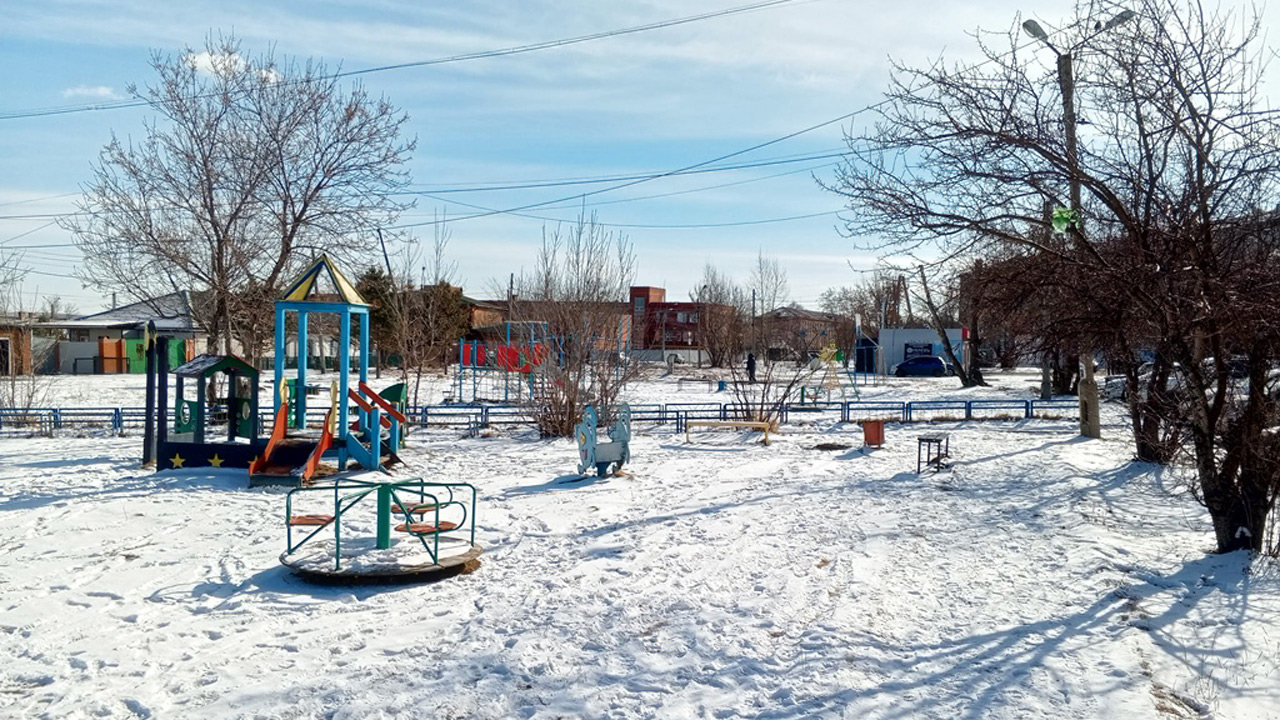 Двор на ул. Новой в Емельчново