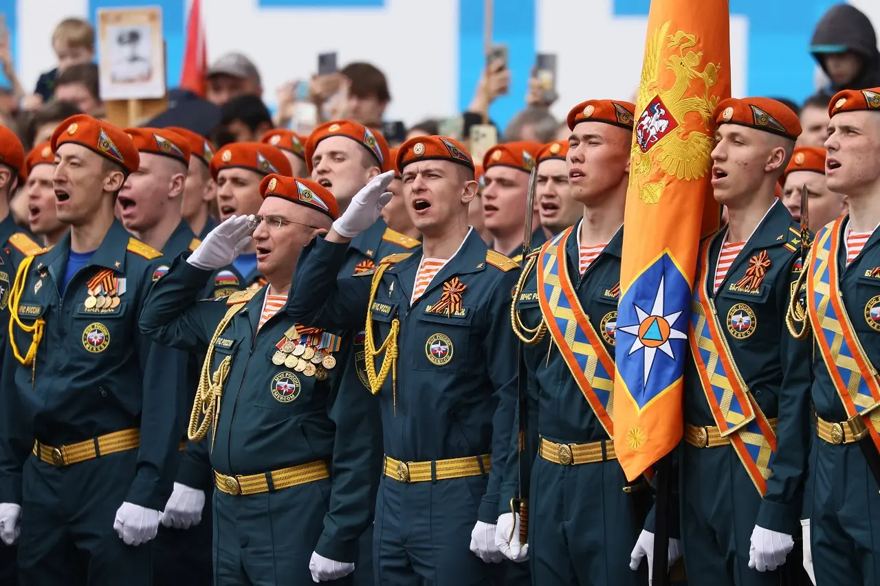 День Победы, воинские подразделения