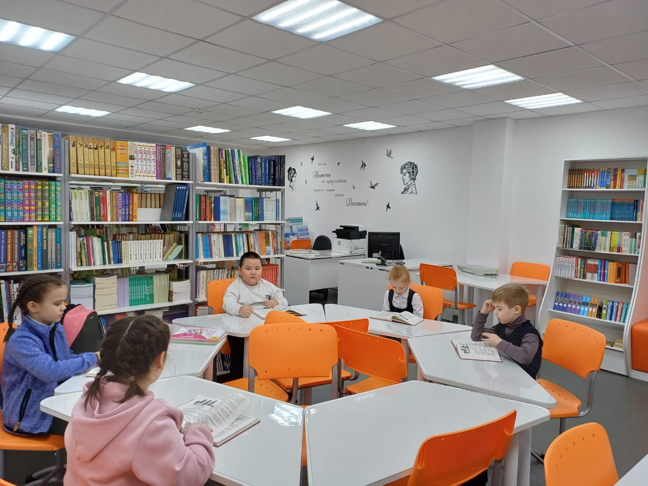 Библиотека в школе Таймыра