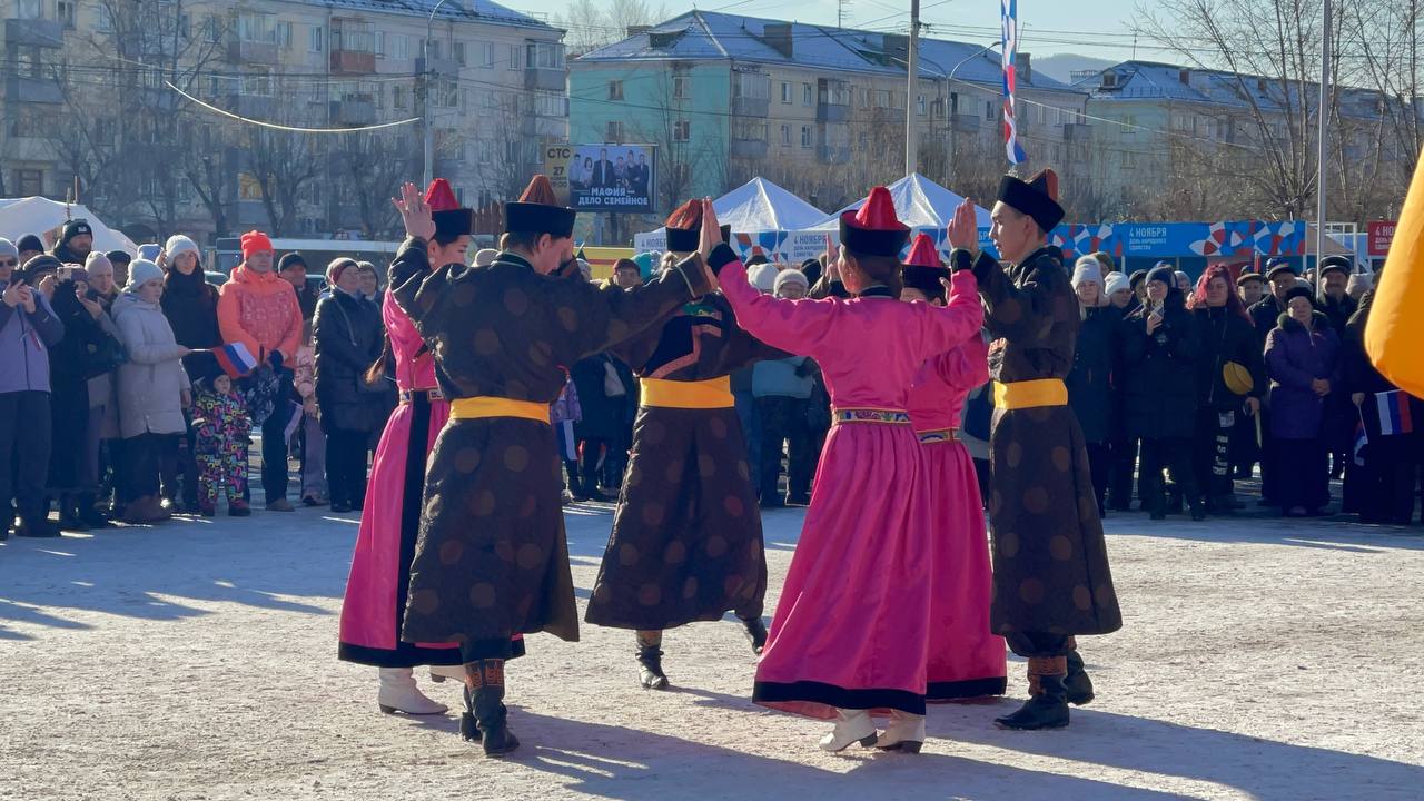 День народного единства, национальные костюмы