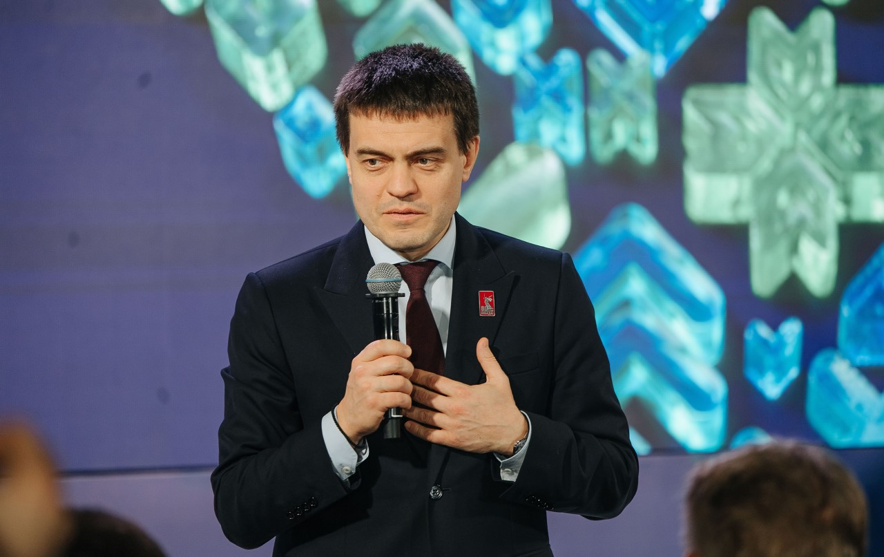 губернатор Михаил Котюков