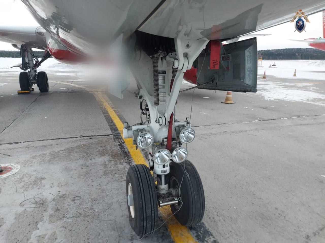 Самолет с неисправностью