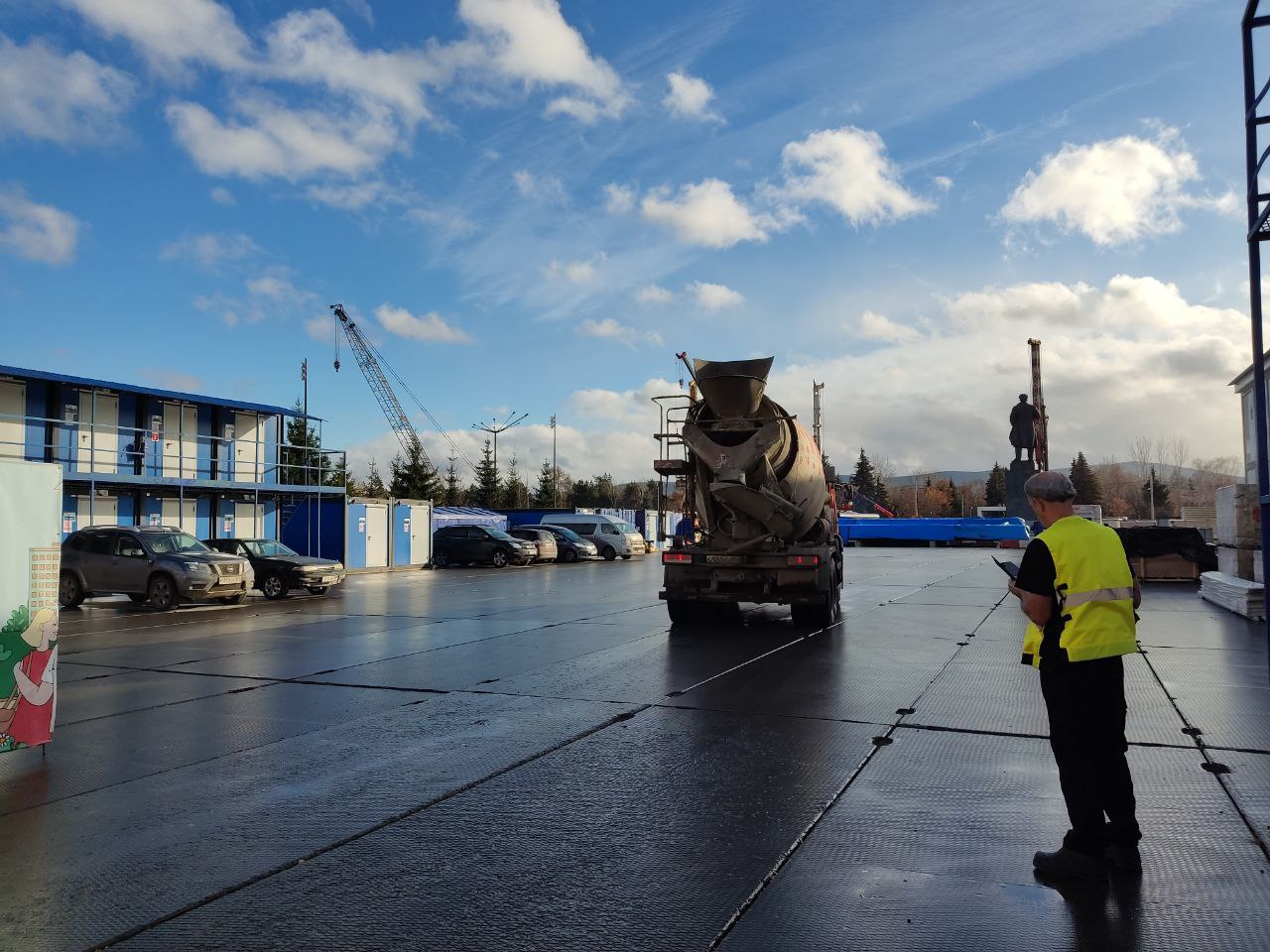 Метро на площади Революции, стройка