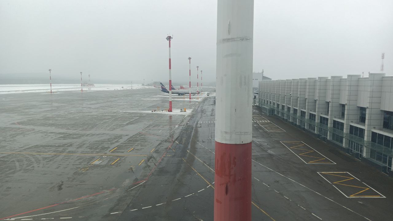 Самолеты в аэропорту