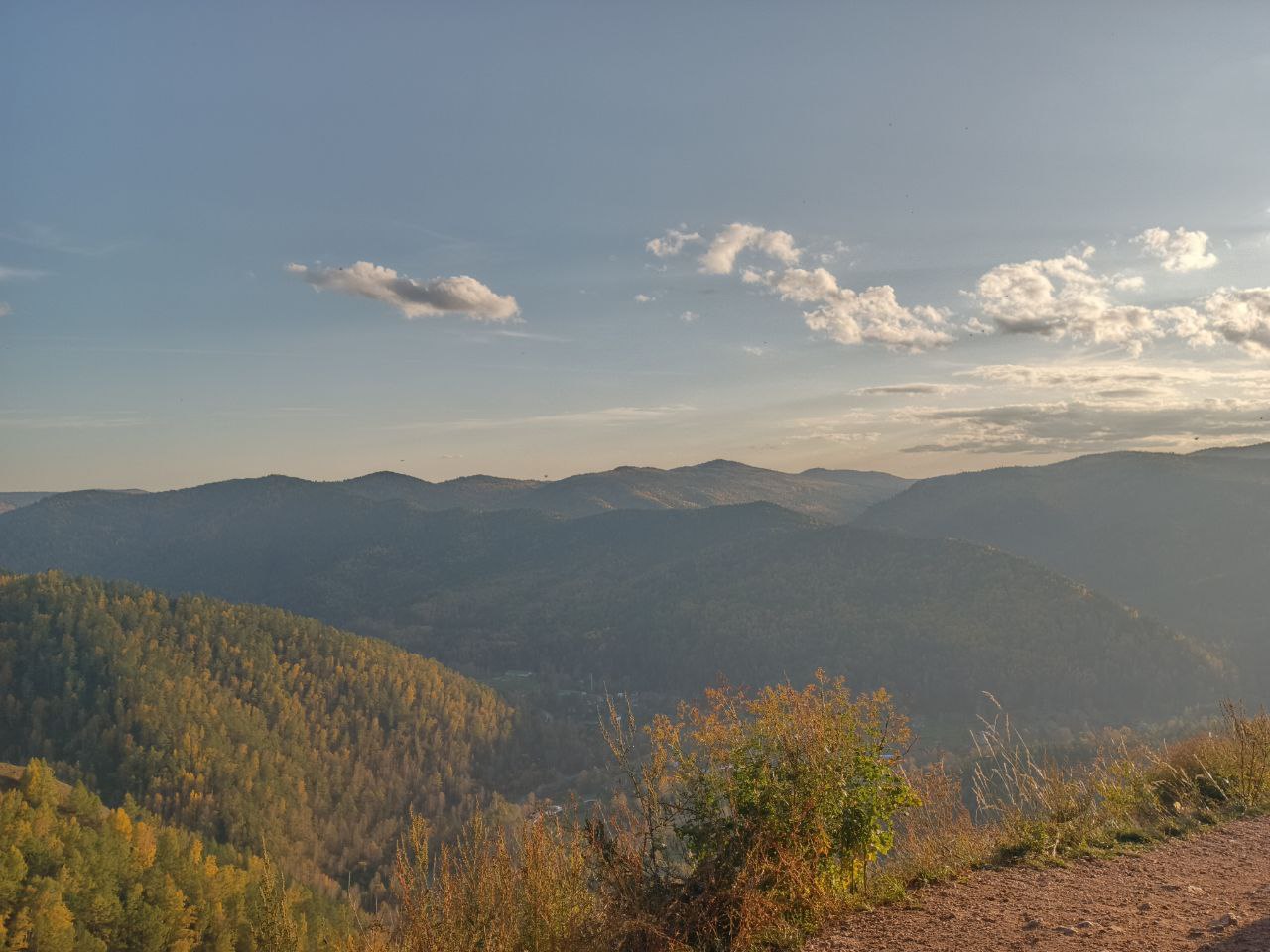 Надолго в Красноярске не задерживаются. Приеду, посмотрят красоты - и назад