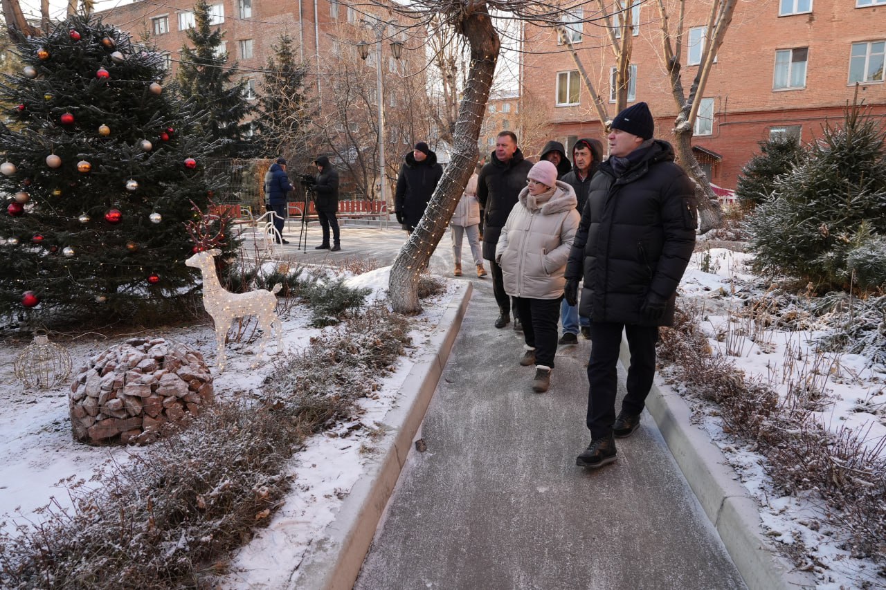 Новые школы, сети и километры: мэр подвел итоги года 