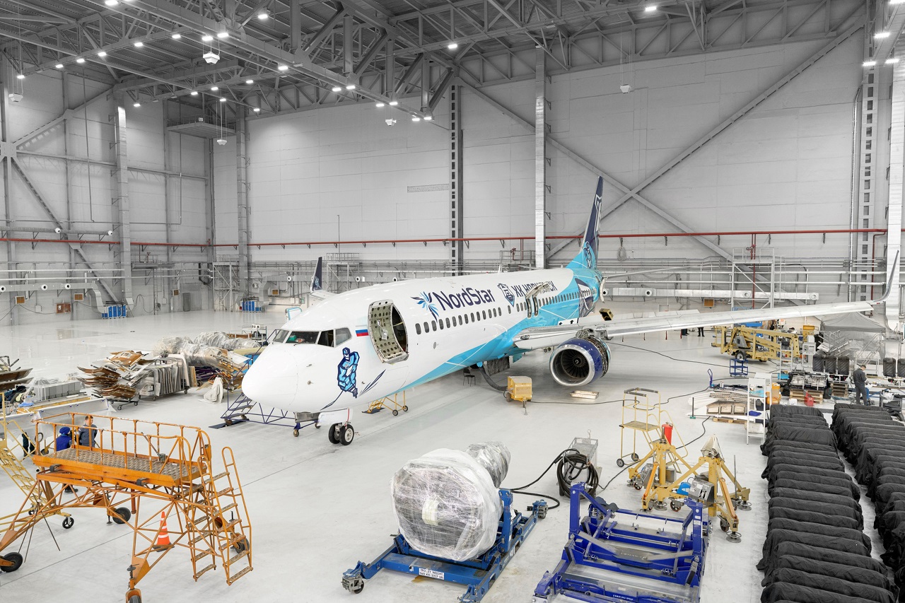 Техобслуживание самолета "НордСтар"
