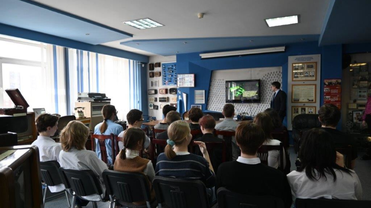 Красноярским школьникам провели урок по кибербезопасности