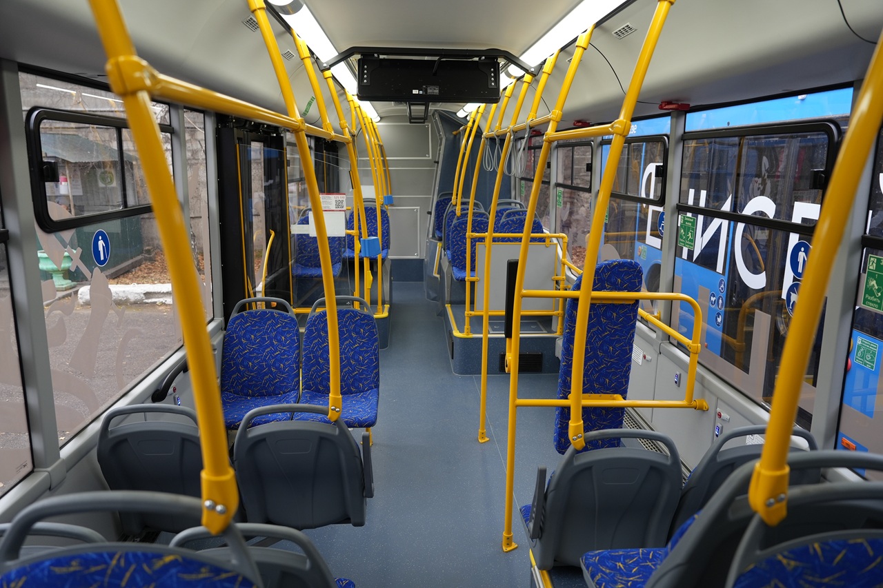 салон автобуса на газомоторном топливе