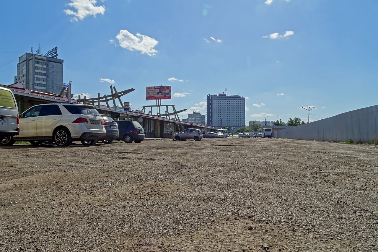Предмостная площадь Красноярска внутри