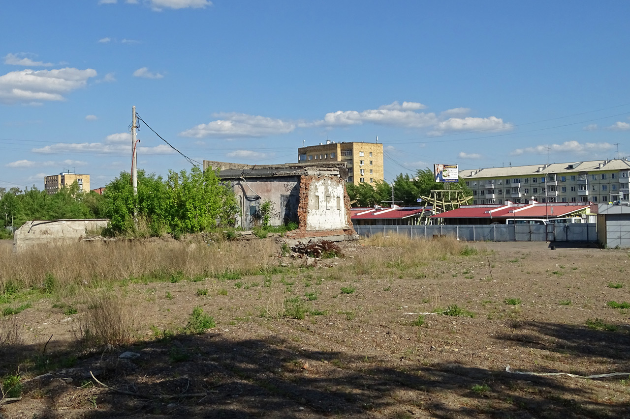 Заброшенная Предмостная Площадь Красноярска - остатки строений