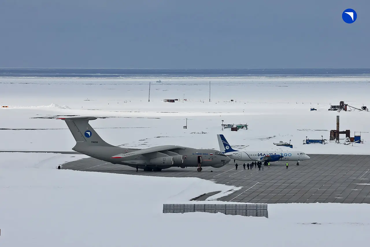 Самолет Ил-114 в Арктике