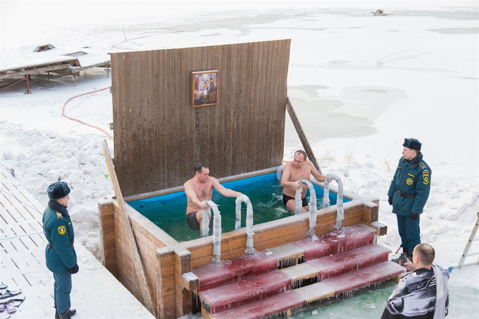 Крещенские купания в Красноярске отменяют из-за гриппа