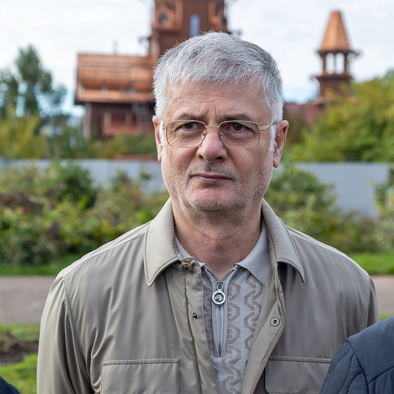 Разим Абасов, "Монолитхолдинг"