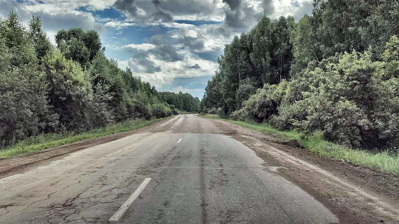 Асфальт кончается и начинается грутнтовка