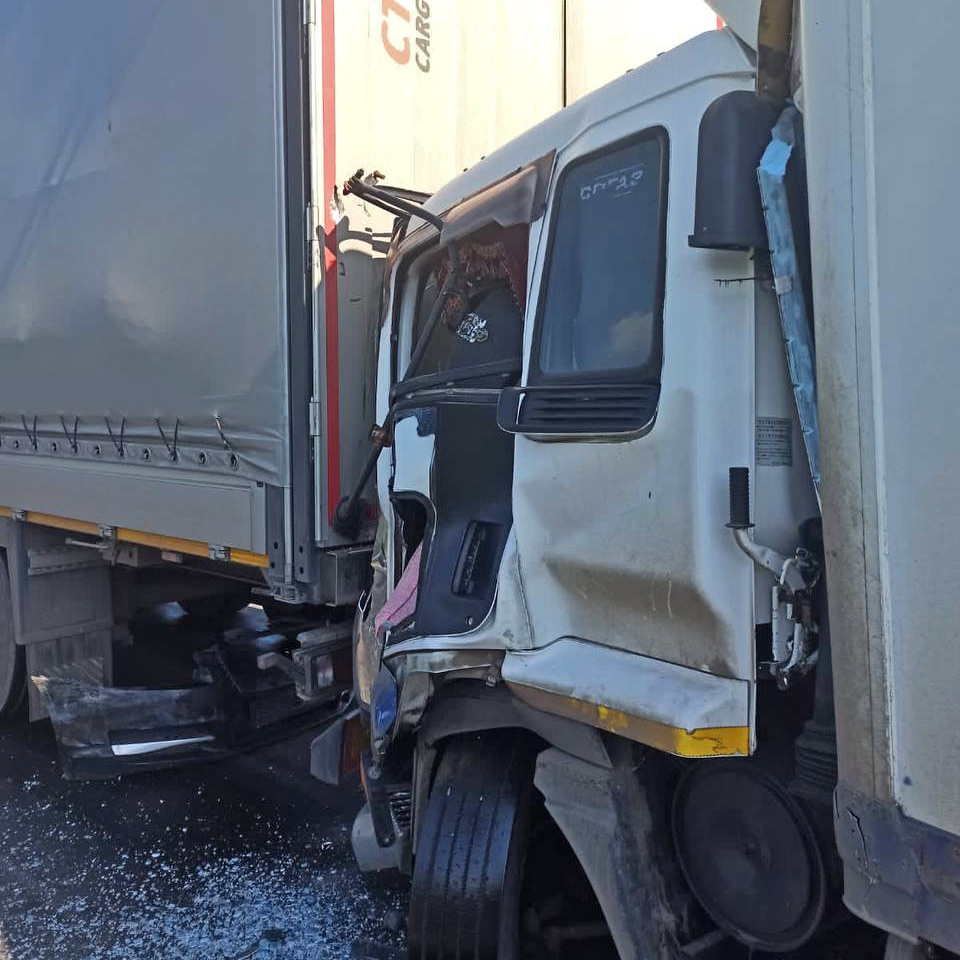 В ДТП с 6 машинами на трассе Красноярск-Канск погиб человек