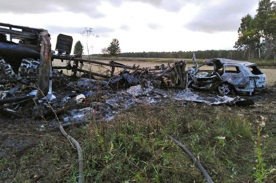 В ДТП погибли два человека и еще двое пострадали, получив ожоги