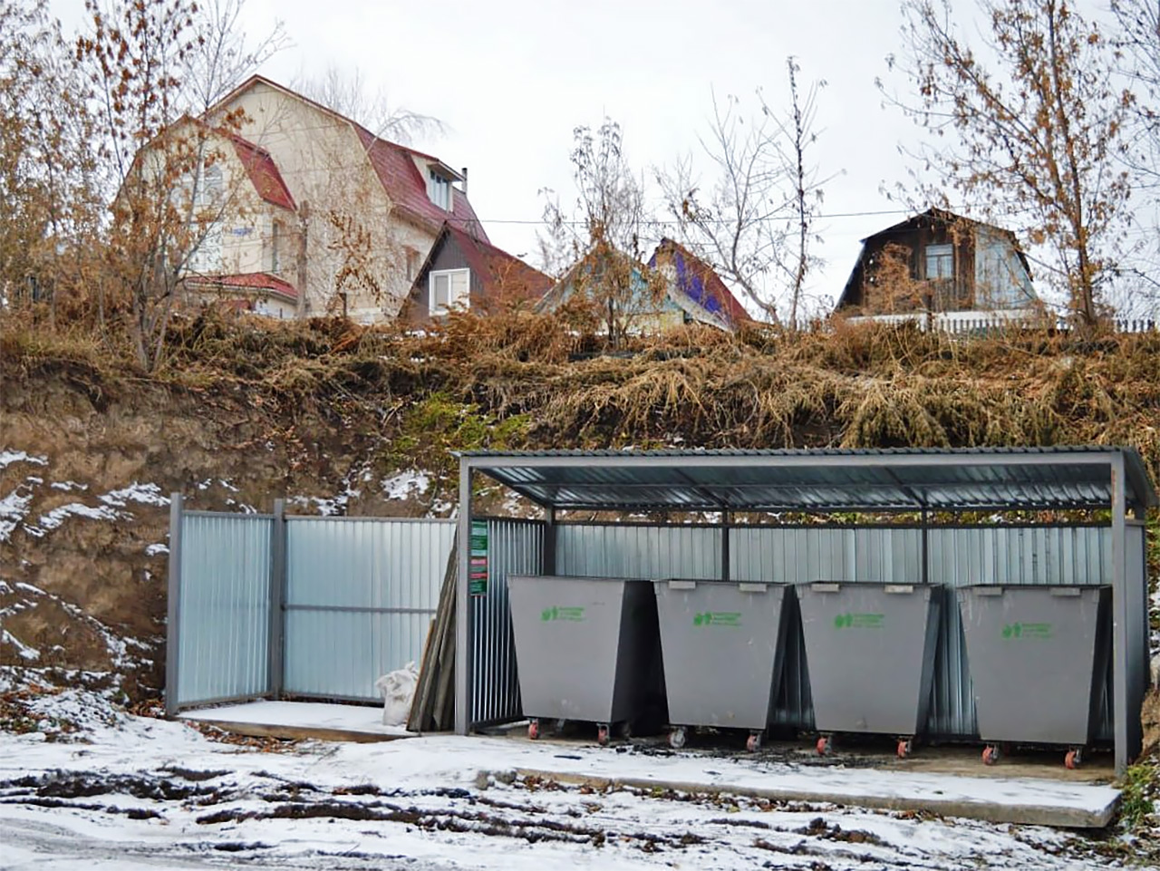 Новые контейнеры под мусор