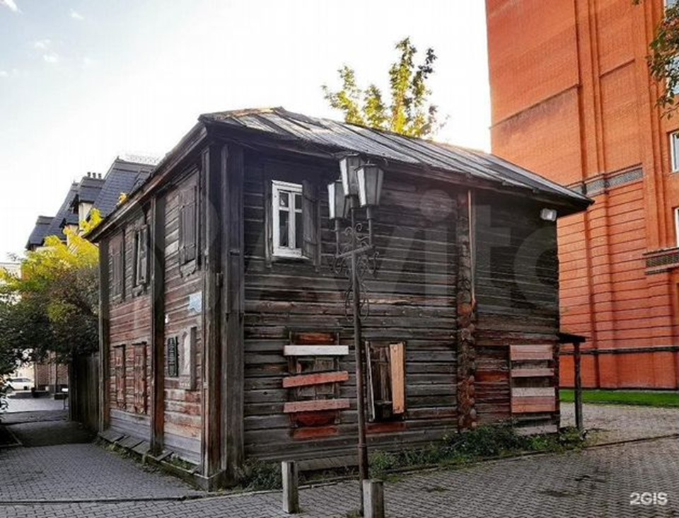 Ленинский барак в центре Красноярска