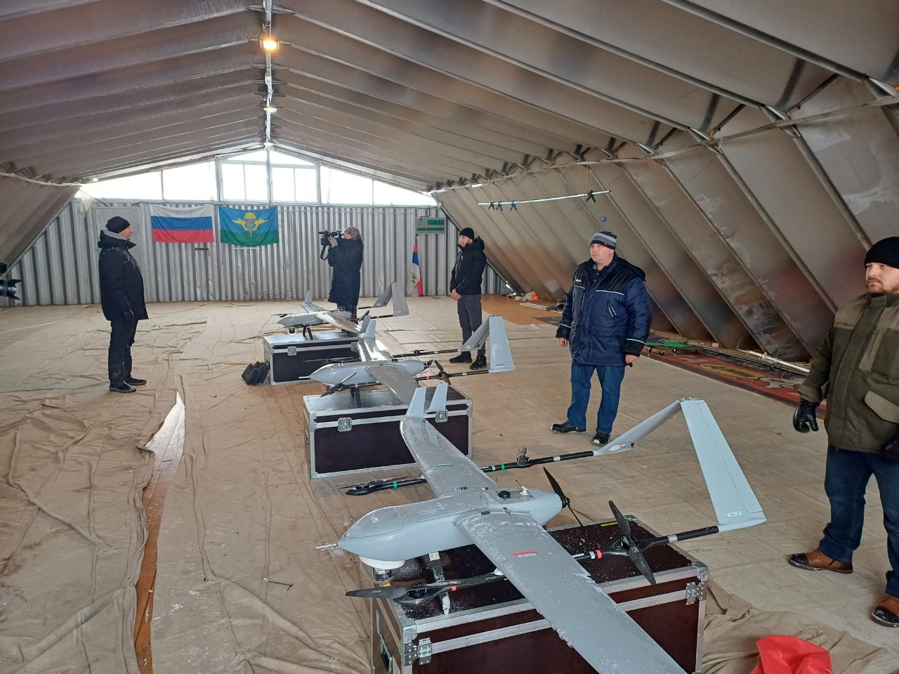 Специалисты лесничеств учатся управлять дронами перед сезоном пожаров в Красноярском крае