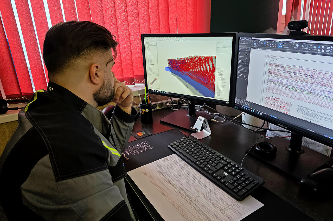 Работа по моделированию буровзрывных работ