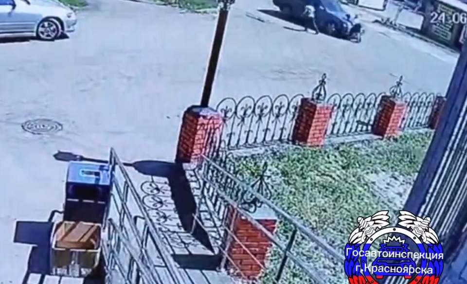 Девушка без прав сбила вылетевшего на дорогу мальчика на самокате в Красноярске